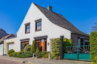 Woning Grimhuijsenstraat 1 Ulvenhout (Gem. Breda)