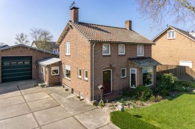Woning Hoofdstraat 15 Genderen