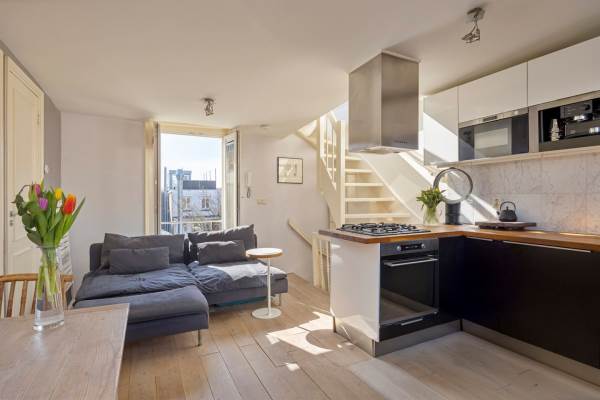Woning Jacob van Lennepkade 183IV Amsterdam