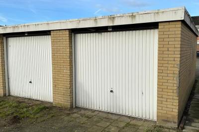 Garage van der Moerestraat 15 Axel