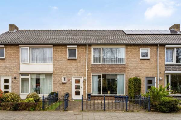 Woning Pastoor van Ierlandstraat 8 Oss