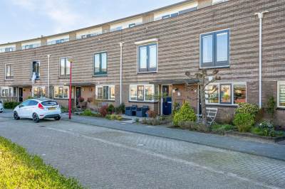 Woning Rubinsteinplein 24 Oud-Beijerland
