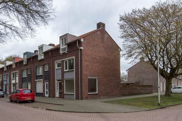 Woning Van Limburg Stirumlaan 127 Tilburg