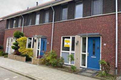 Woning Dr.Tjalmastraat 23 Veen