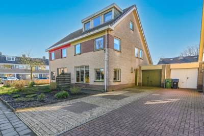 Woning Dr.Wumkesstraat 22 Buitenpost