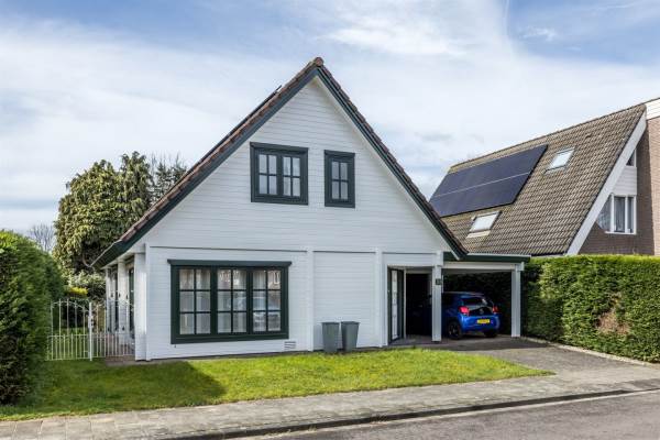 Woning Pastoor Sandersstraat 28 Oirsbeek