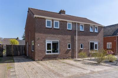 Woning Buorsterwyk 17 Lippenhuizen