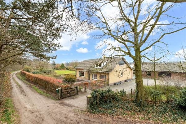 Woning Pater Taksweg 2 Rijsbergen