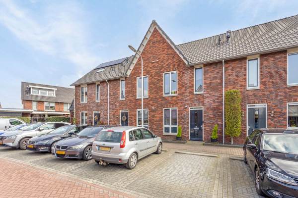 Woning Van Hallstraat 16 Lunteren
