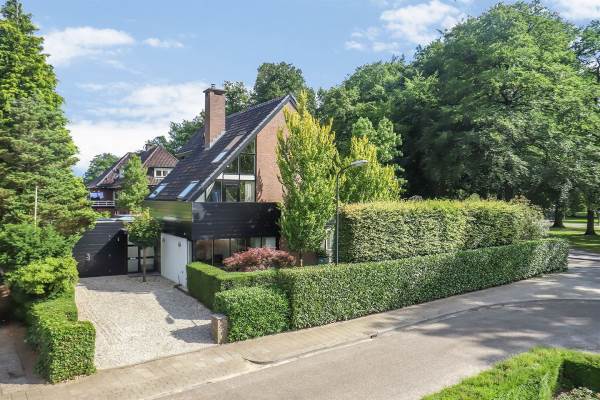 Woning Prins Hendrikplein 2 Apeldoorn