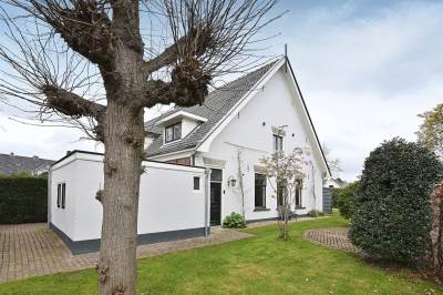 Woning Kerkstraat 53 Huizen