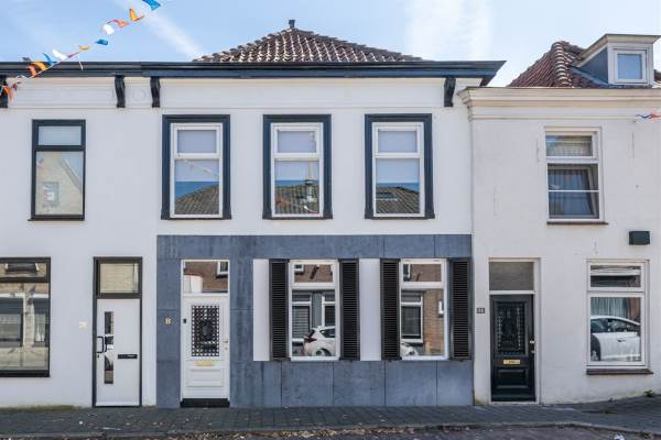 Woning Voorstraat 8 Oude-Tonge