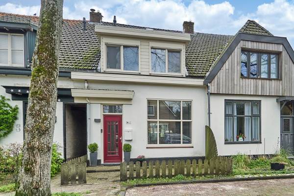 Woning Sint Antoniusstraat 39 Bergen (NH)