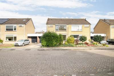 Woning Burgemeester van Grotenhuisstraat 33 Oosterhout (NB)