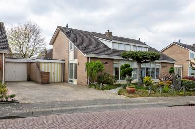 Woning Burg. Dittersstraat 17 Beneden-Leeuwen