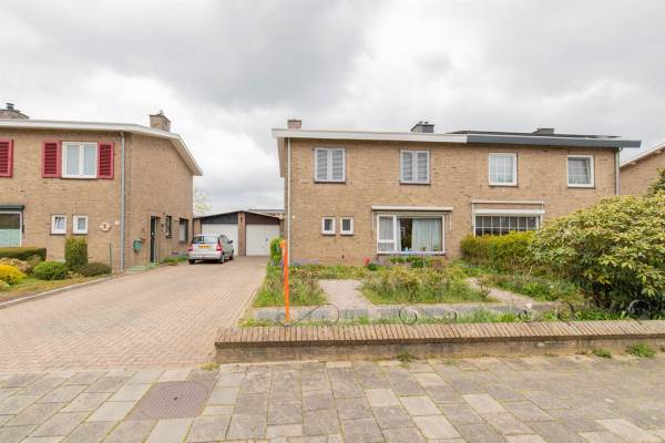 Woning Meidoornlaan 11 Bunde