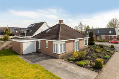 Woning Plataanlaan 1 Middelstum