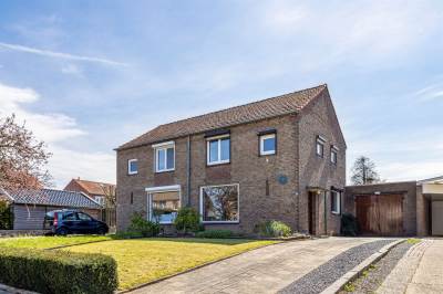 Woning Burg van Mulkenstraat 52 Elsloo (LI)