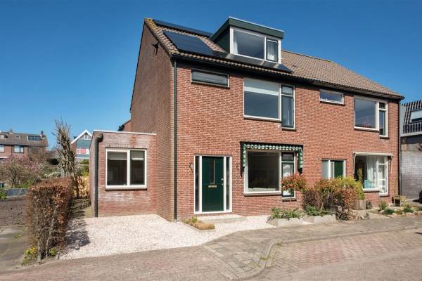 Woning Koningin Wilhelminastraat 37 Benthuizen