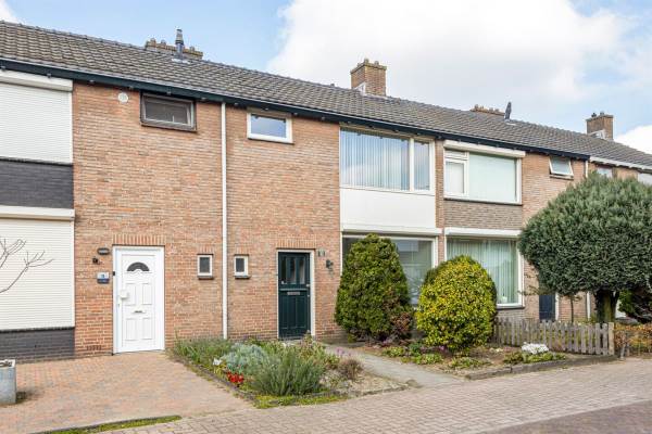 Woning Philips van Almondestraat 11 Helmond