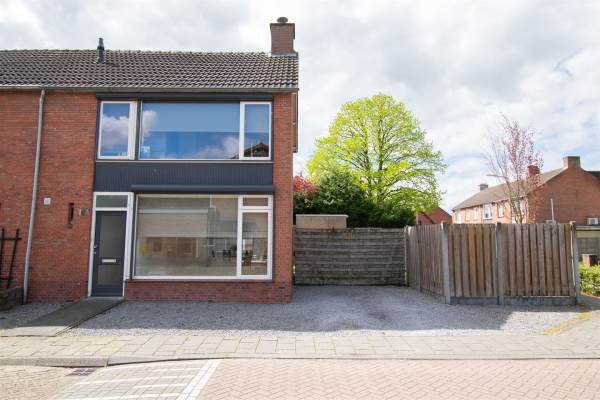 Woning Pastoor Woltersstraat 35 Putte