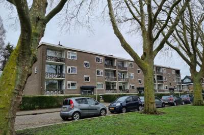 Woning Jhr. Van Karnebeekweg 32 Ridderkerk
