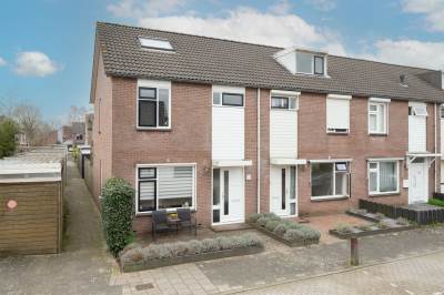 Woning Hooikamp 35 Leerdam