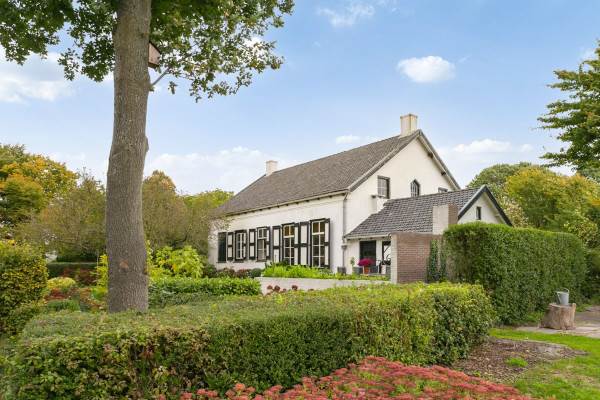 Woning Zuidlangeweg 12 Dinteloord