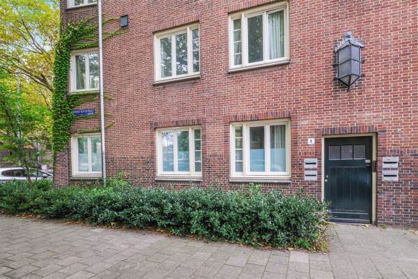 Woning Bernard Kochstraat 1HS Amsterdam