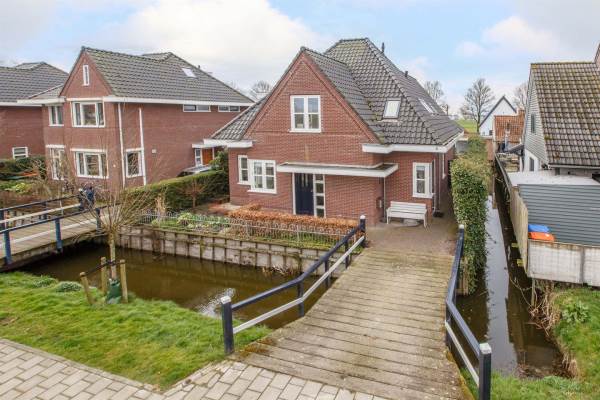 Woning Burg. S. Schagenstraat 1C Oterleek