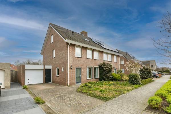 Woning Einsteinstraat 4 Kruiningen