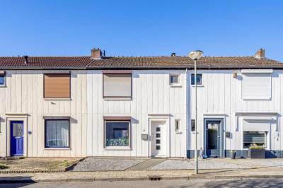 Woning Dr. Ariënsstraat 4 Geleen