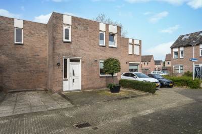 Woning Jan van Vlissingenhof 72 Helmond
