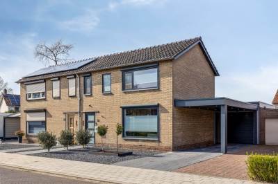 Woning Pastoor Mertensstraat 22 Sint Jansteen