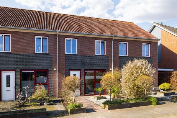 Woning Hooilanden 23 Lemelerveld