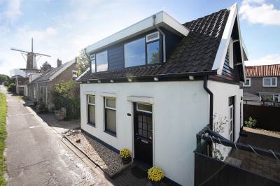 Woning Beneden Molendijk 13 Spijkenisse