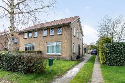 Woning Molenweg 12 Haulerwijk