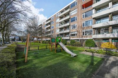 Woning Burgemeester Caan van Necklaan 428 Leidschendam