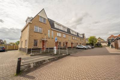 Woning Schoolstraat 124 Strijen