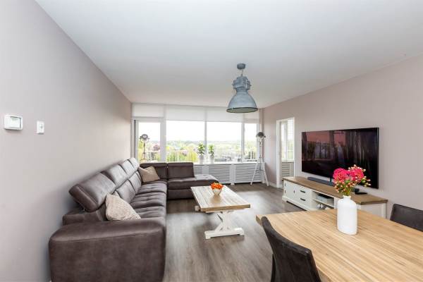 Woning Bachplein 542 Schiedam