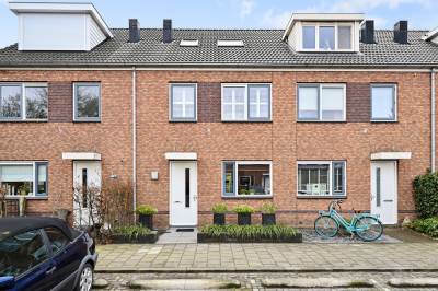 Woning Ambachtsgaarde 6 Zevenhoven