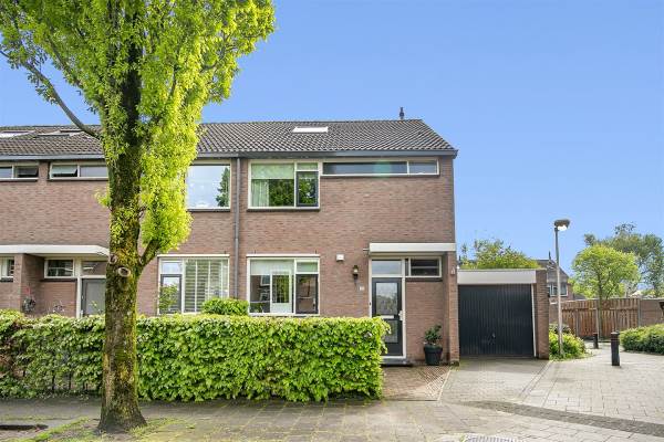 Woning Ring 310 Hendrik-Ido-Ambacht