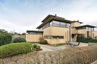 Woning Simone de Beauvoirlaan 93 Huizen