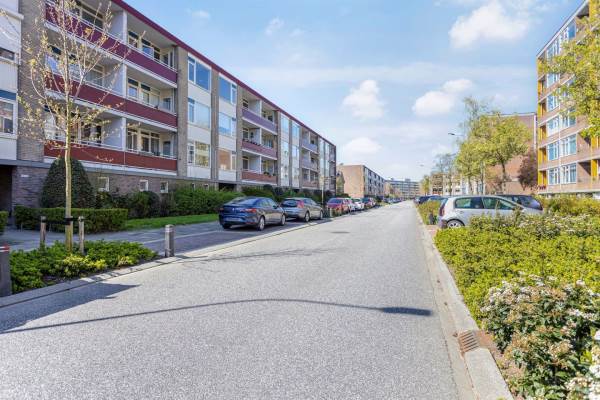 Woning Plutolaan 18 Groningen