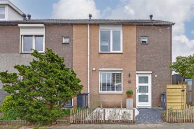 Woning Dom Helder Camarastraat 131 Purmerend