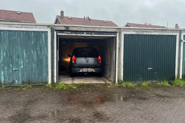 Garage Pier Winsemiusleane 2e Winsum (FR)