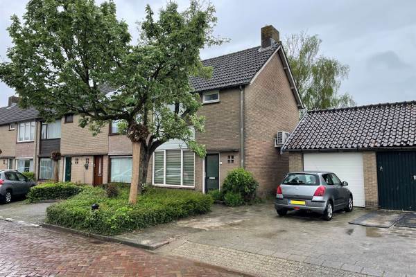 Woning Schansweg 1 Geertruidenberg