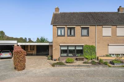 Woning Den Walhoeck 21 Sint Jansteen