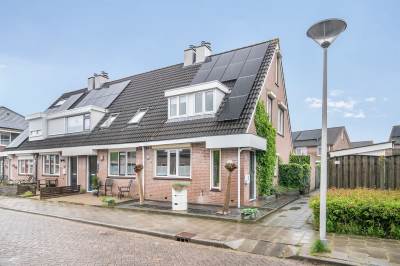 Woning Groen van Prinstererstraat 2 Dinteloord