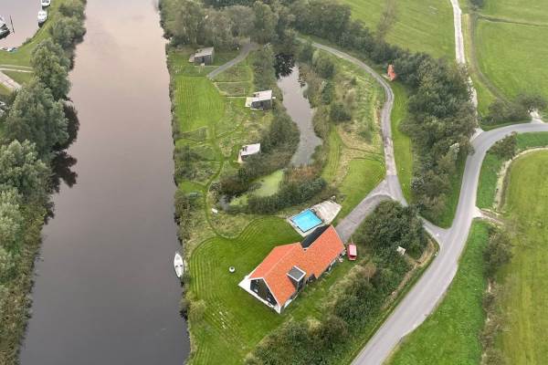 Woning Weardebuorsterwei 1A Westergeest